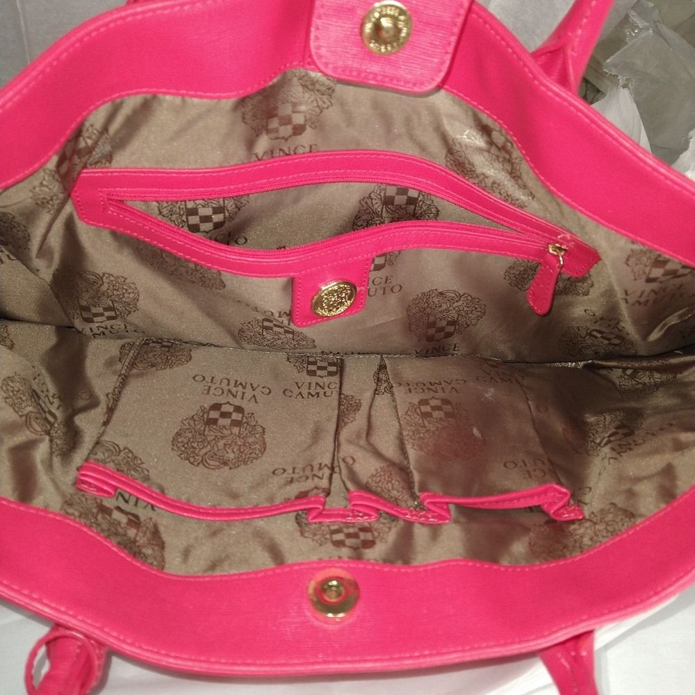 Vince Camuto - Picture 6 of 12